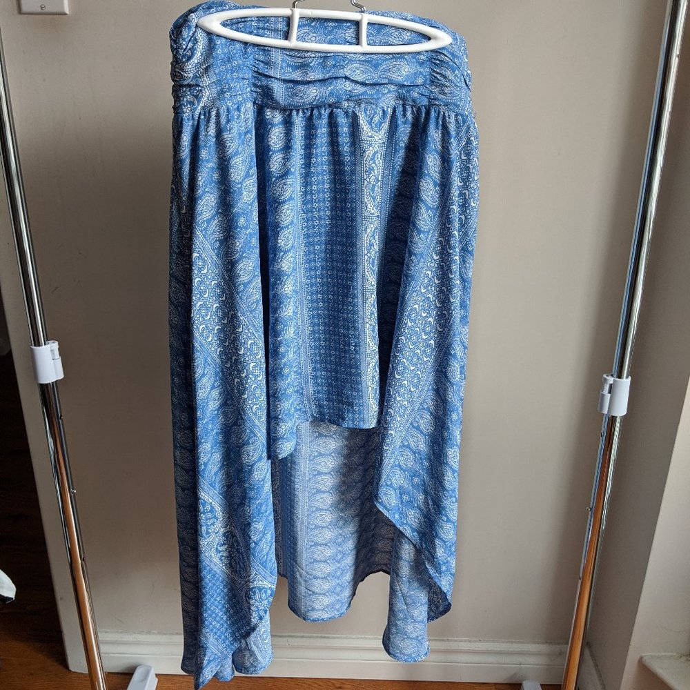 Ariat High-low skirt
